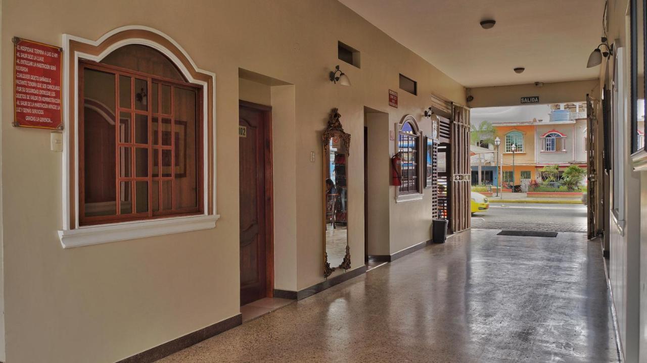 Vallejo Hotel Huaquillas Exteriér fotografie
